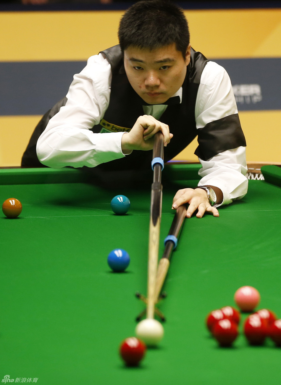 巴塞罗那共 巴塞罗那共