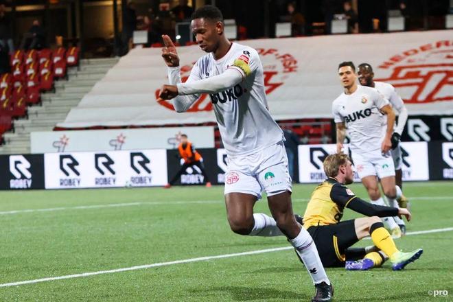 更让年轻球 更让年轻球